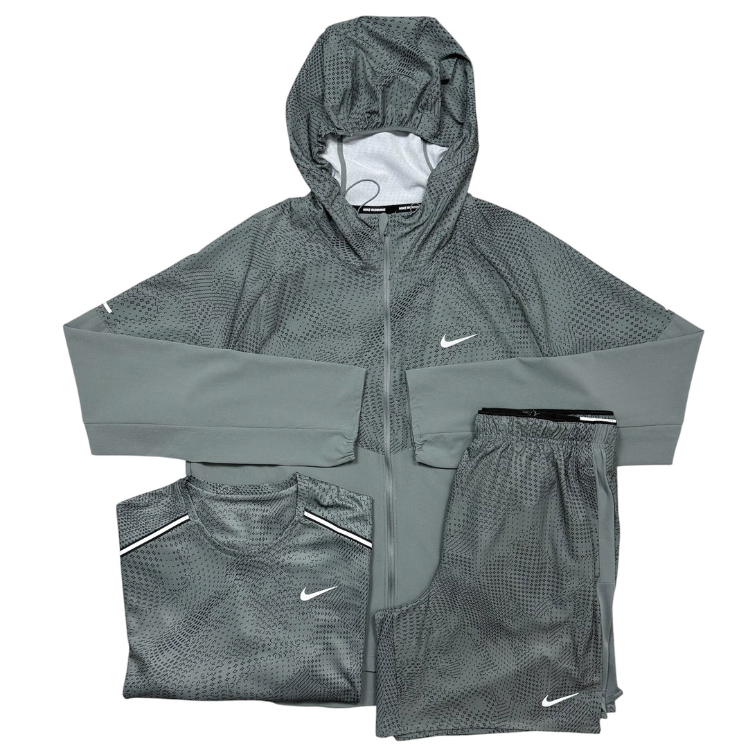 Nike Printed Windrunner, Miler T-Shirt & 7in Challenger Shorts ‘Grey’